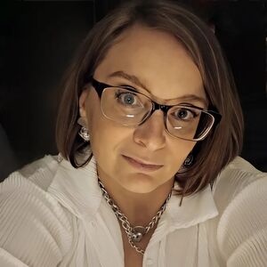 Meet your Posher, Cindy